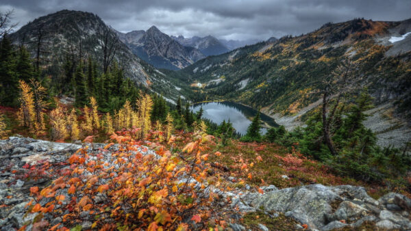 Wallpaper Slope, Mountains, Beautiful, Surrounded, Greenery, Rock, Lake, Nature