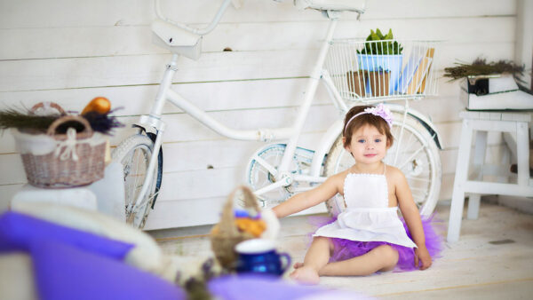 Wallpaper Wearing, Floor, Whte, White, Little, Cute, Background, Seating, Bicycle, Girl, Purple