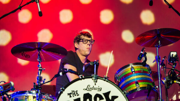 Wallpaper Colorful, Playing, Carney, Drums, Black, Background, Dress, Patrick, Wearing, Lights, Keys, The