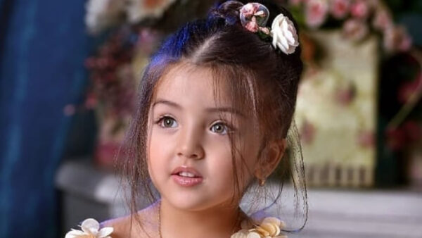 Wallpaper Little, Beautiful, Girl, Cute, Blur, Black, Background, Eyes