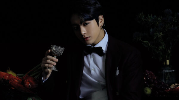 Wallpaper Glass, Wearing, White, Jungkook, Singer, K-Pop, BTS, Suit, With, Coat, Black