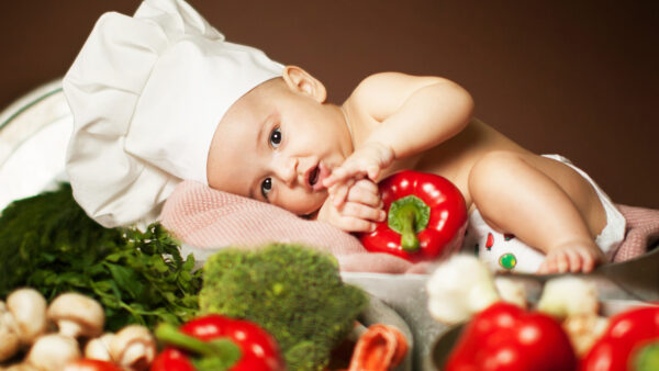 Wallpaper Chef, Cute, Lying, Desktop, Red, Having, Cap, Orange, Baby, Capsicum, Hand, Wearing, Boy, Towel