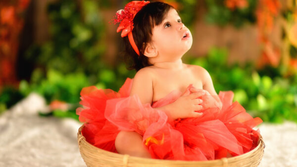 Wallpaper Basket, Frock, Sitting, Headband, Baby, Red, Wearing, Bamboo, Girl, And, Inside, Cute
