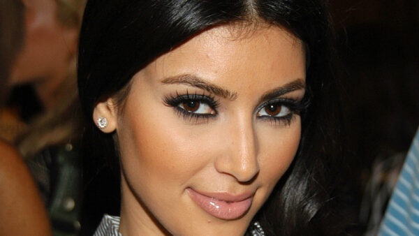 Wallpaper Kim, Striped, Stunning, Looking, Kardashian, Desktop, Celebrities, Shirt