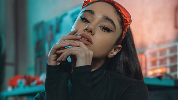 Wallpaper Beautiful, Dress, Black, Girl, Wearing, Model, Background, Blur, Sitting, Girls