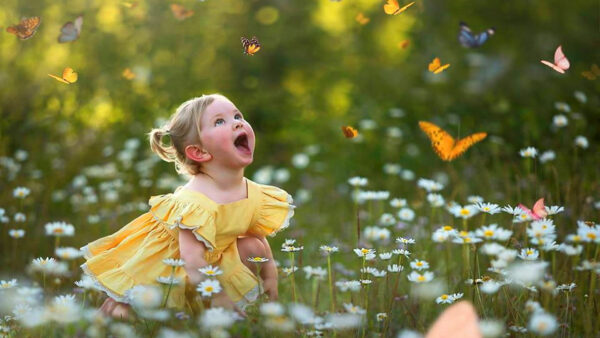 Wallpaper Dress, Desktop, Wearing, Yellow, With, Cute, Butterflies, Little, Girl, Seeing, Bliss