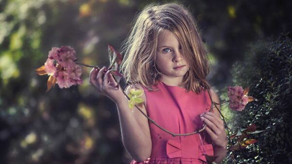 Wallpaper Dress, Little, Wearing, Red, Flowers, With, Cute, Girl