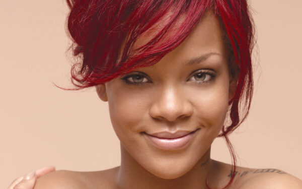 Wallpaper Nivea, Rihanna