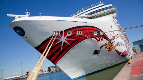 Wallpaper Port, Desktop, White, Ropes, Ship, Cruise, With, Tied, And, Red