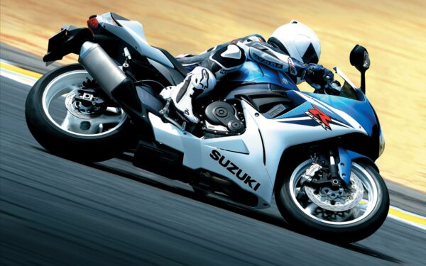 Wallpaper 2011, R600, Suzuki