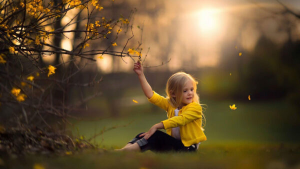 Wallpaper Girl, Flower, Dress, Desktop, Background, Grass, Touching, Yellow, Wearing, Sunlight, Sitting, Cute, Baby, Green, With
