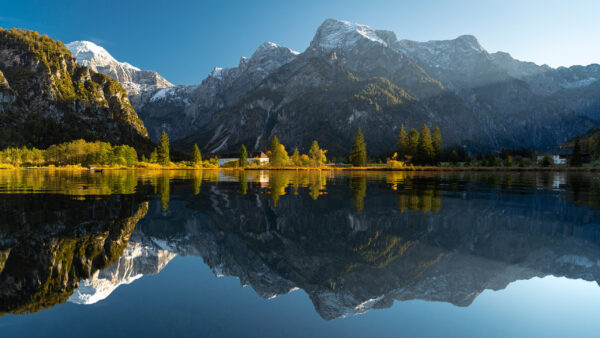 Wallpaper Beautiful, Snow, With, House, Nature, Mountains, Background, Leaves, Trees, Daytime, Water, Scenery, Blue, Rock, Reflection, Sky, Yellow, During, Green