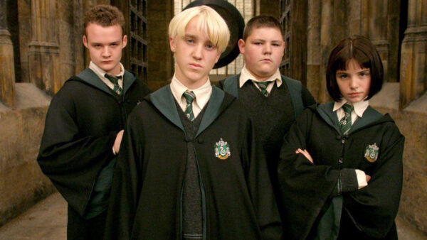 Wallpaper Hair, With, School, Green, Friends, Building, Desktop, Draco, Wearing, Standing, Background, Dress, Malfoy, White