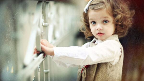 Wallpaper White, Little, Eyes, Wearing, Dress, Brown, Girl, Cute, Grey