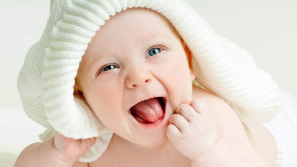 Wallpaper Blue, Eyes, Opening, Mouth, Desktop, Towel, White, With, Having, Cute, Baby, Head