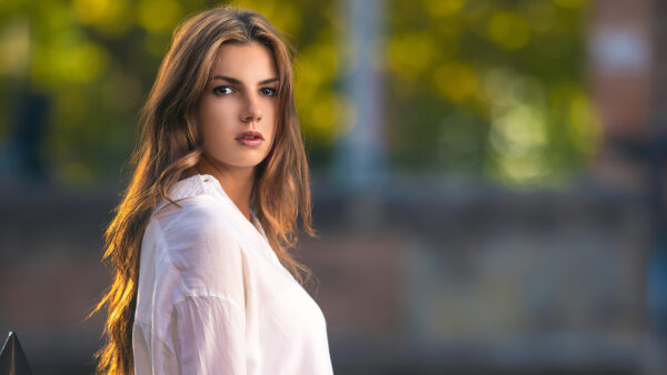 Wallpaper Girl, Green, Model, Bokeh, Mobile, Background, Wearing, Desktop, White, Girls, Dress, Standing