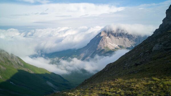 Wallpaper Sky, Mountains, Blue, Greenery, White, With, Fog, Nature, Slope, Clouds, Rock