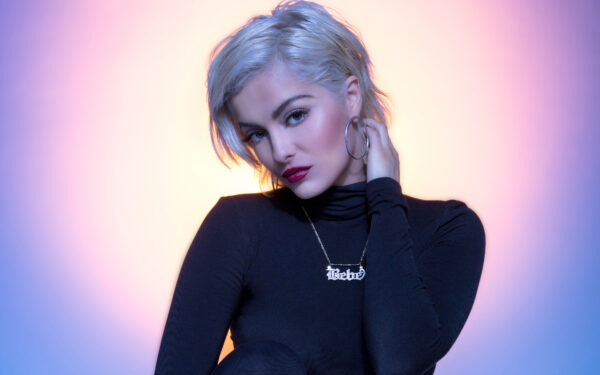 Wallpaper Rexha, Bebe