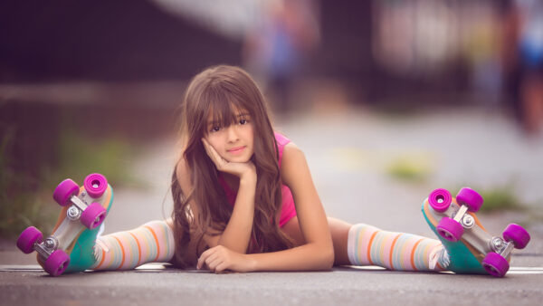 Wallpaper Skater, Little, Blur, Cute, Road, Desktop, Holding, Mobile, Background, Face, Hand, Girl, Sitting