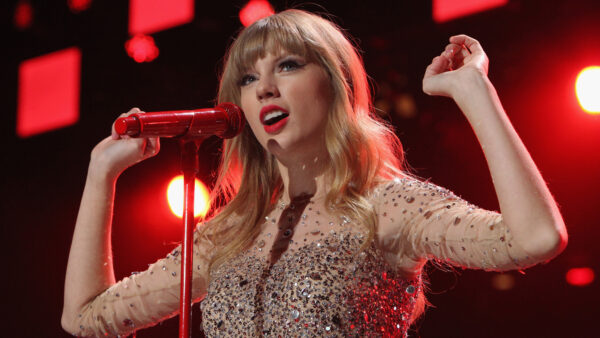 Wallpaper Lightning, Wearing, Taylor, Desktop, Background, Red, Celebrities, Dress, Glittering, Swift, Singing