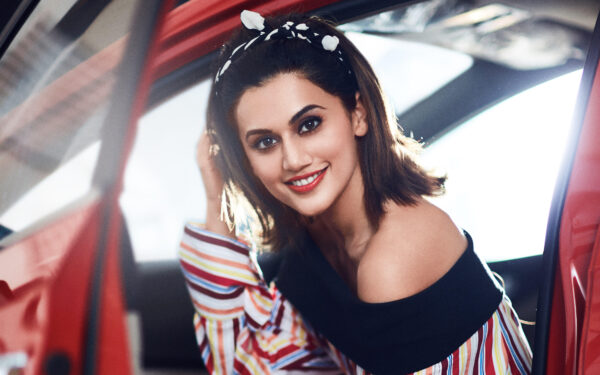 Wallpaper Taapsee, Pannu