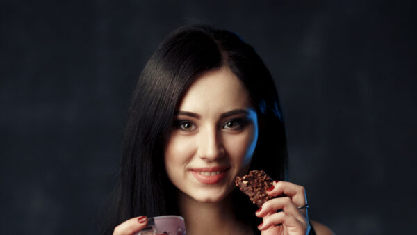 Wallpaper Chocolate, Model, With, Having, Brunette, Brown, Desktop, Eyes, Girl