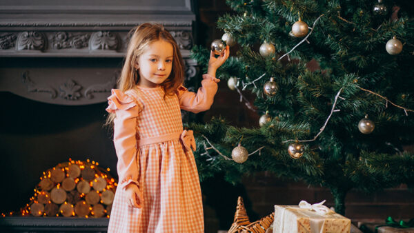 Wallpaper Girl, Dress, Tree, Pink, Wearing, Decorated, Christmas, Little, Standing, Near, Cute, Checked