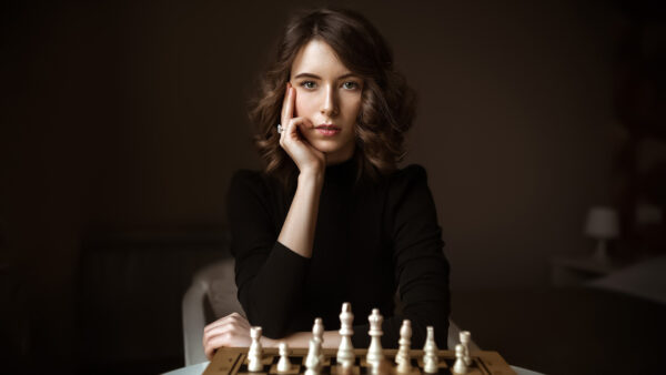 Wallpaper Model, With, Holding, Front, Board, Black, Dress, Desktop, Face, Wearing, Sitting, Hand, Chess