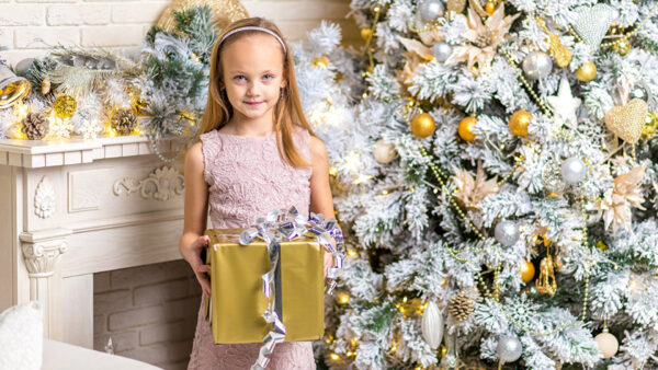 Wallpaper Grey, Wearing, Little, Near, Tree, Color, Decorated, Gift, Girl, Eyes, Box, Christmas, Peach, Dress, With, Standing, Cute