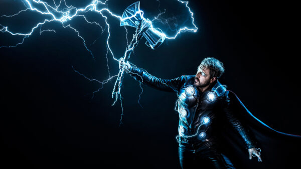 Wallpaper Stormbreaker, With, Thor