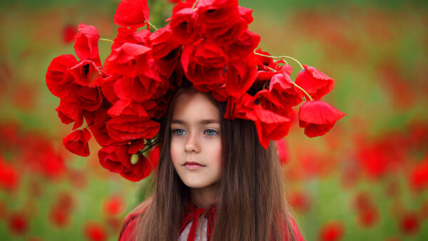 Wallpaper Wearing, Blue, Head, Little, Blur, Having, Desktop, Hair, Red, Long, Girl, Dress, Flower, Cute, Background, Flowers, Eyes, Wreath