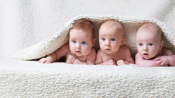 Wallpaper Stare, Are, Look, Down, Lying, Babies, Cloth, Under, White, Three, With, Cute