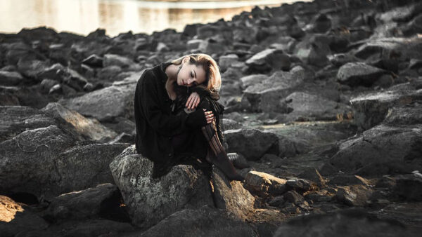 Wallpaper Dress, Looking, Wearing, Alone, Sad, Black, Girl, Rocks, Sitting