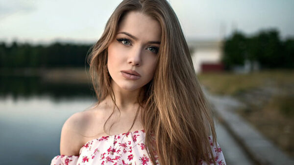 Wallpaper Standing, Flowers, Woman, White, Water, Wearing, Background, Girls, Dress, Printed, Pink, Model