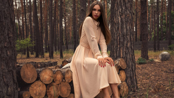 Wallpaper Background, Peach, Dress, Chopped, Wearing, Sitting, Girl, Wood, Forest, Color, Girls, Model