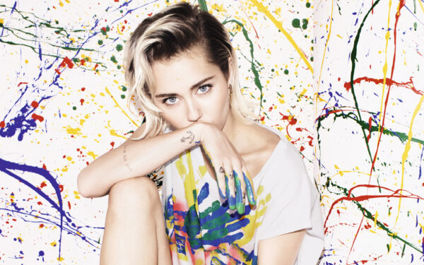 Wallpaper Cyrus, Elle, Miley