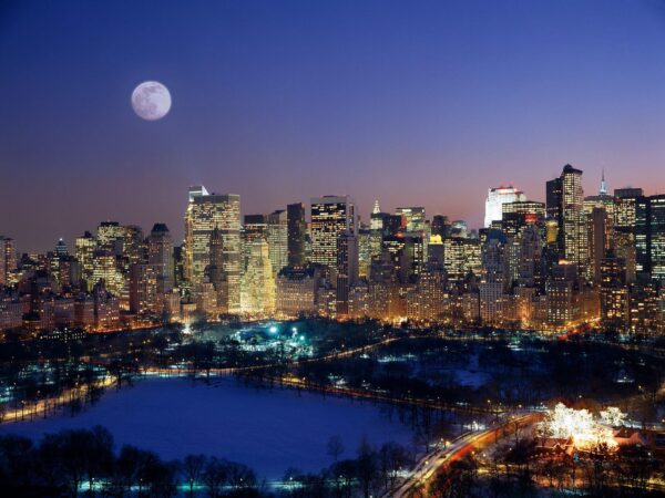 Wallpaper Over, Moonrise, Manhattan