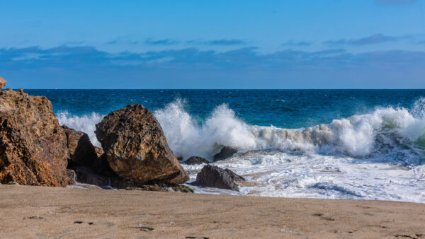 Wallpaper Sky, Rocks, Desktop, Mobile, Beach, Under, Blue, And, Sand, Waves, Ocean