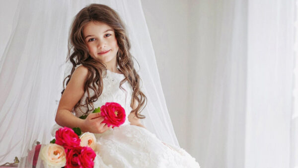 Wallpaper Background, Little, Wearing, Rose, White, Blonde, Dress, With, Girl, Red, Cloth, Cute, Flower, Sitting