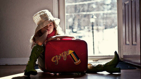 Wallpaper Suitcase, Dress, Big, Sitting, Wearing, And, Red, With, Cute, Hat, Girl, Green