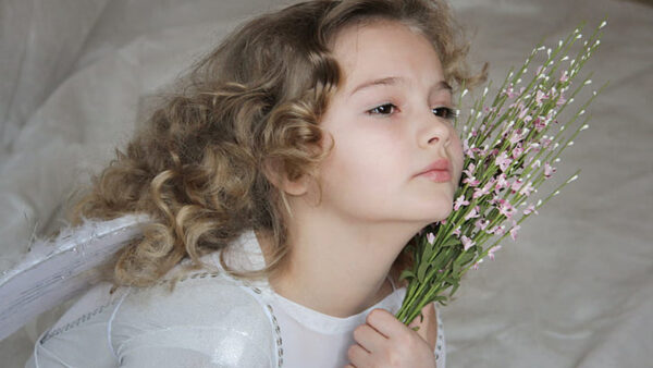 Wallpaper White, Wearing, Little, Cute, Girl, Flowers, With, Dress