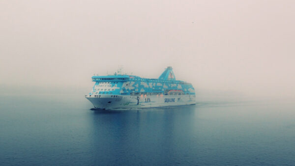 Wallpaper Background, With, Blue, Cruise, Ship, Snow, And, White, Desktop, Fog