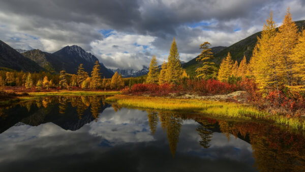 Wallpaper Sky, White, Red, Clouds, Yellow, Autumn, Trees, Mountains, Leaves, Plants, Blue, Nature, Under, Green, Lake, Reflection