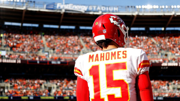 Wallpaper Mahomes, Desktop, And, Sports, Red, Helmet, Sports-HD, Wearing, Dress, Patrick, White, Backside