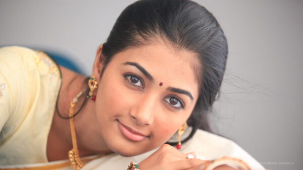 Wallpaper Hegde, Pooja, Actress