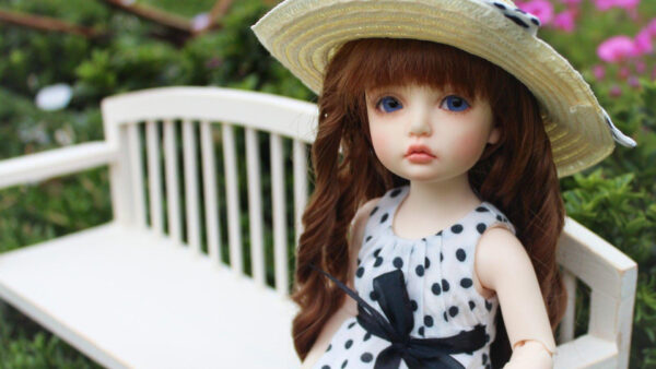 Wallpaper Desktop, Bench, Cute, Toy, Girl, Doll, With, Sitting, Hat