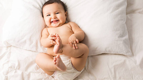Wallpaper Down, Lying, White, Smiling, Bed, Baby, Cute