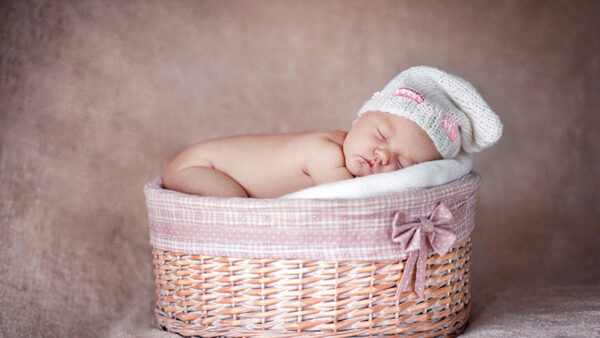 Wallpaper Cap, Sleeping, Blur, Background, Woolen, Baby, Boy, Knitted, Bamboo, Cute, Inside, Wearing, Basket, White