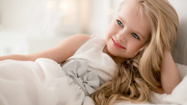 Wallpaper Little, Dress, Blue, Wearing, Down, Blonde, Girl, Lying, Bed, Eyes, Cute, White, Smiling