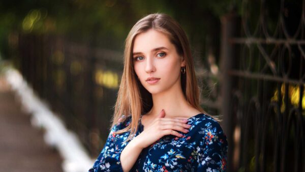 Wallpaper Flowers, Girl, Background, Wearing, Printed, Dress, Bokeh, Model, Standing, Girls, Blur, Blonde, Blue